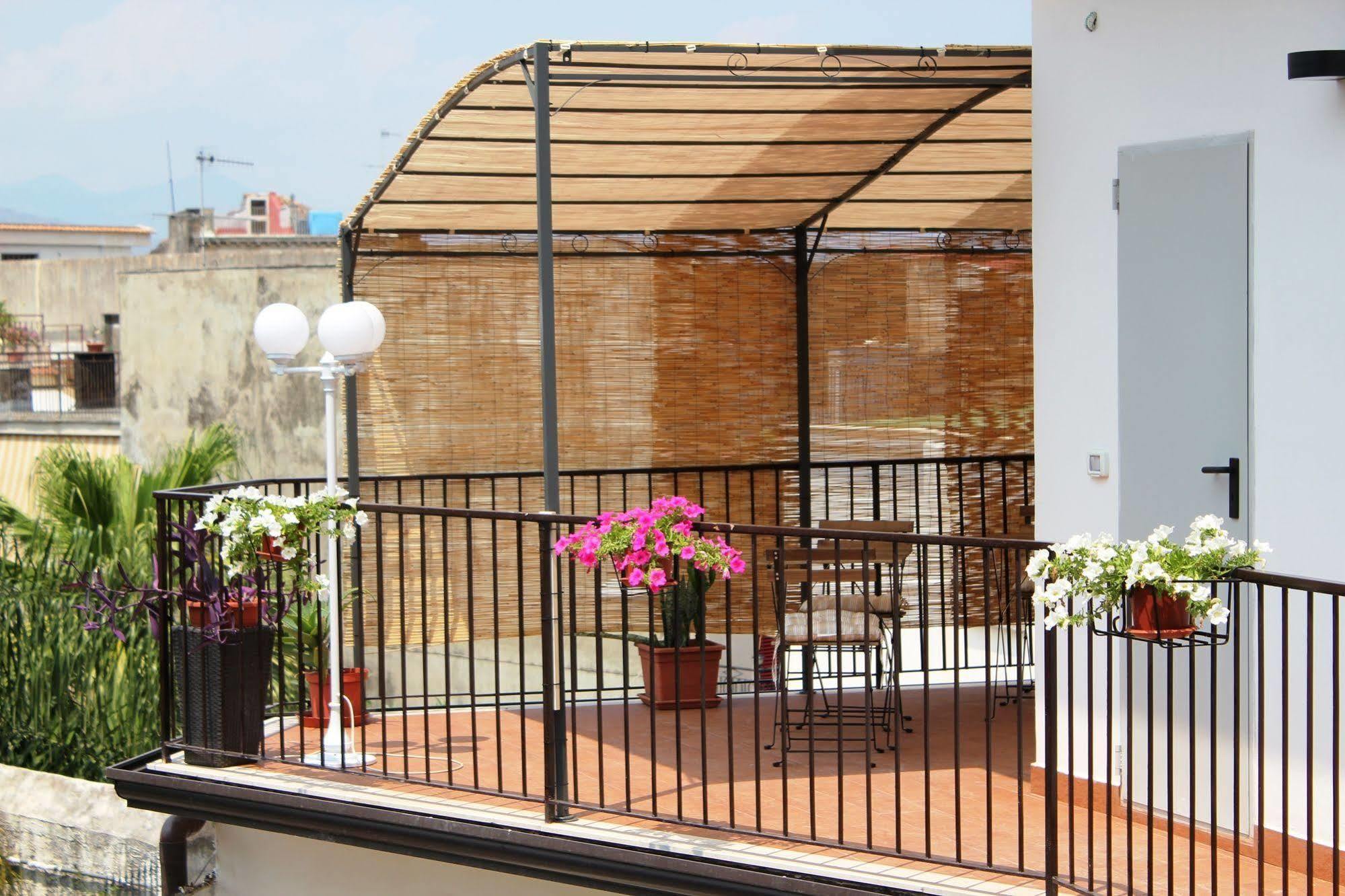 Tortugas B&B Giarre Bagian luar foto